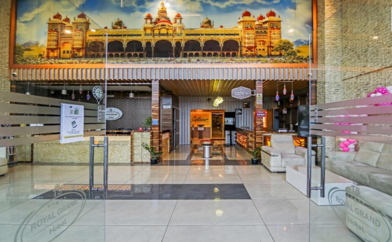 T S Royal Grand Hotel-Bommasandra -Hosur Road Bengaluru Zewnętrze zdjęcie